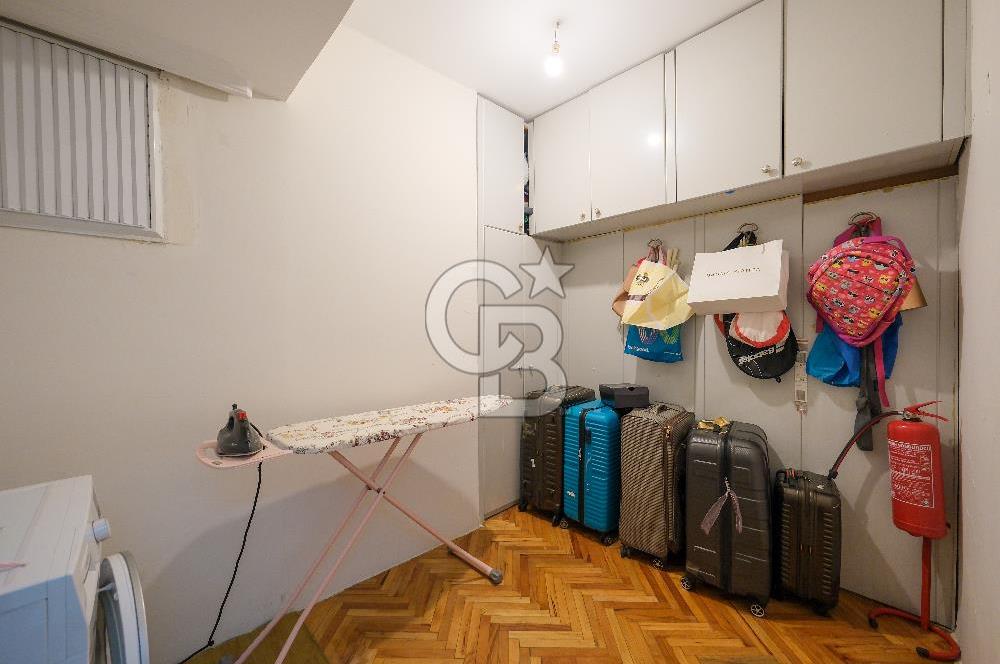 Satılık Yeni ulus sitesi 4+1 balkonlu arakat Daire