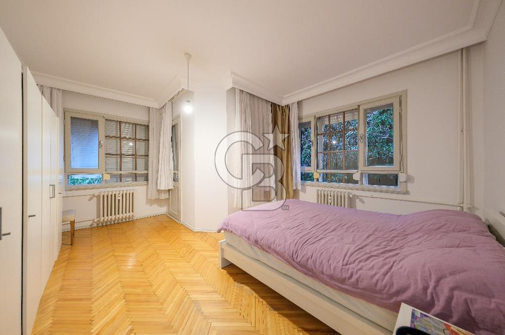 Satılık Yeni ulus sitesi 4+1 balkonlu arakat Daire