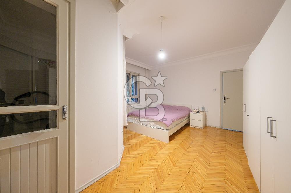 Satılık Yeni ulus sitesi 4+1 balkonlu arakat Daire