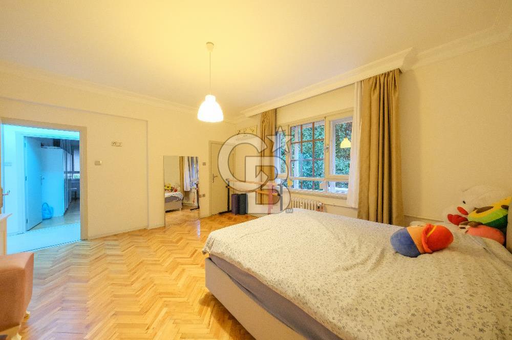 Satılık Yeni ulus sitesi 4+1 balkonlu arakat Daire