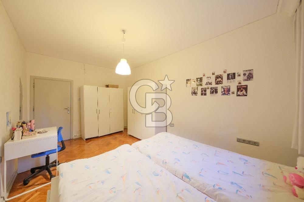 Satılık Yeni ulus sitesi 4+1 balkonlu arakat Daire
