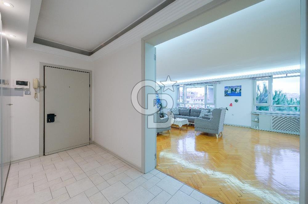 Satılık Yeni ulus sitesi 4+1 balkonlu arakat Daire