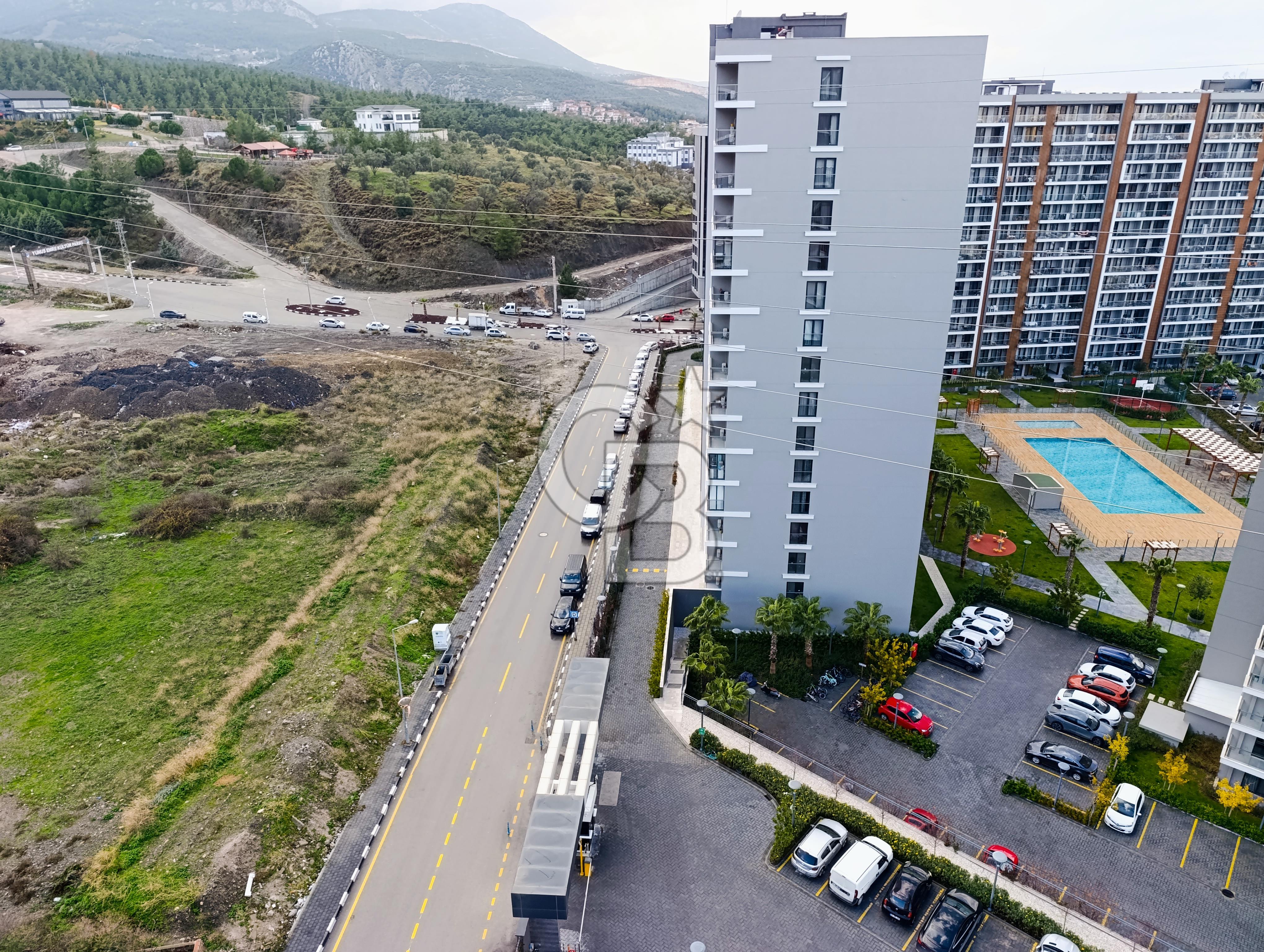 Manisa Meydan Sİtesi B Blok Satılık 3+1 Daire