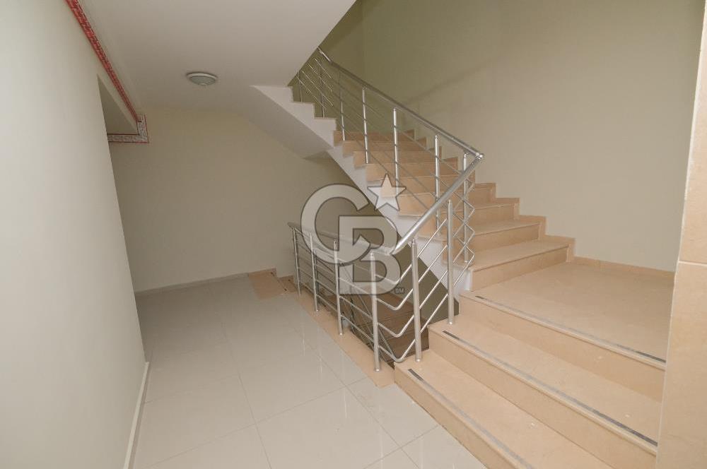 MENEMEN MERKEZDE KİRALIK OFİS-İŞ YERİ