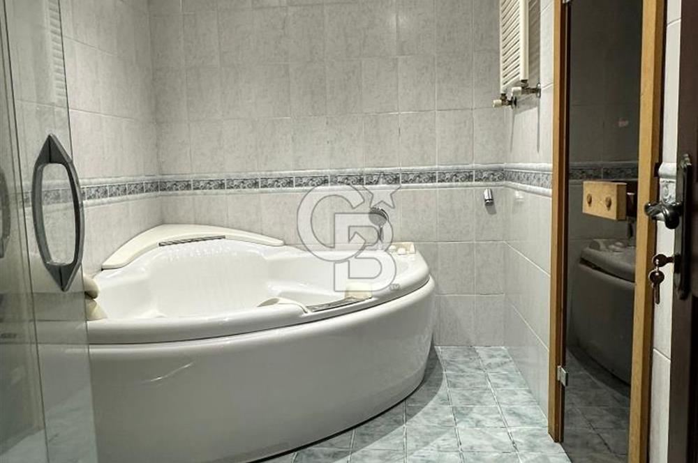 İstanbul Dragos da Full Tadilatlı Müstakil,Havuzlu Kiralık Villa