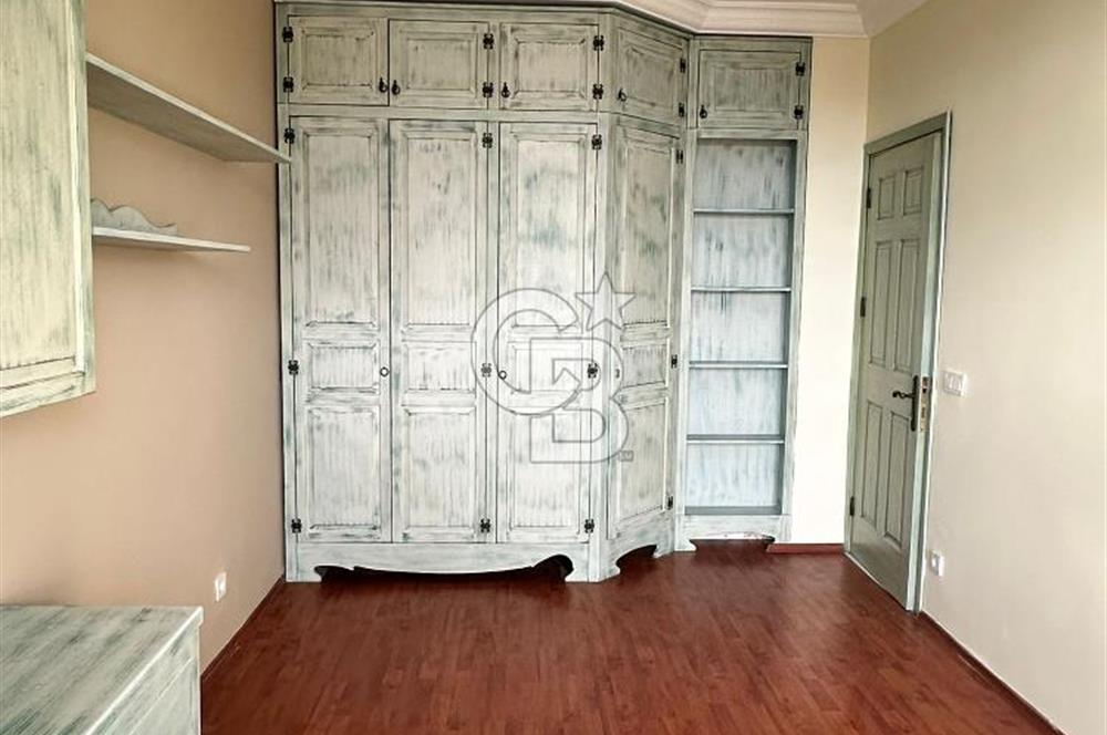 İstanbul Dragos da Full Tadilatlı Müstakil,Havuzlu Kiralık Villa
