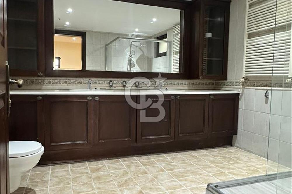 İstanbul Dragos da Full Tadilatlı Müstakil,Havuzlu Kiralık Villa