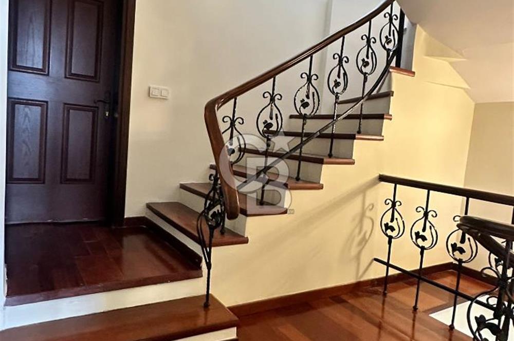 İstanbul Dragos da Full Tadilatlı Müstakil,Havuzlu Kiralık Villa