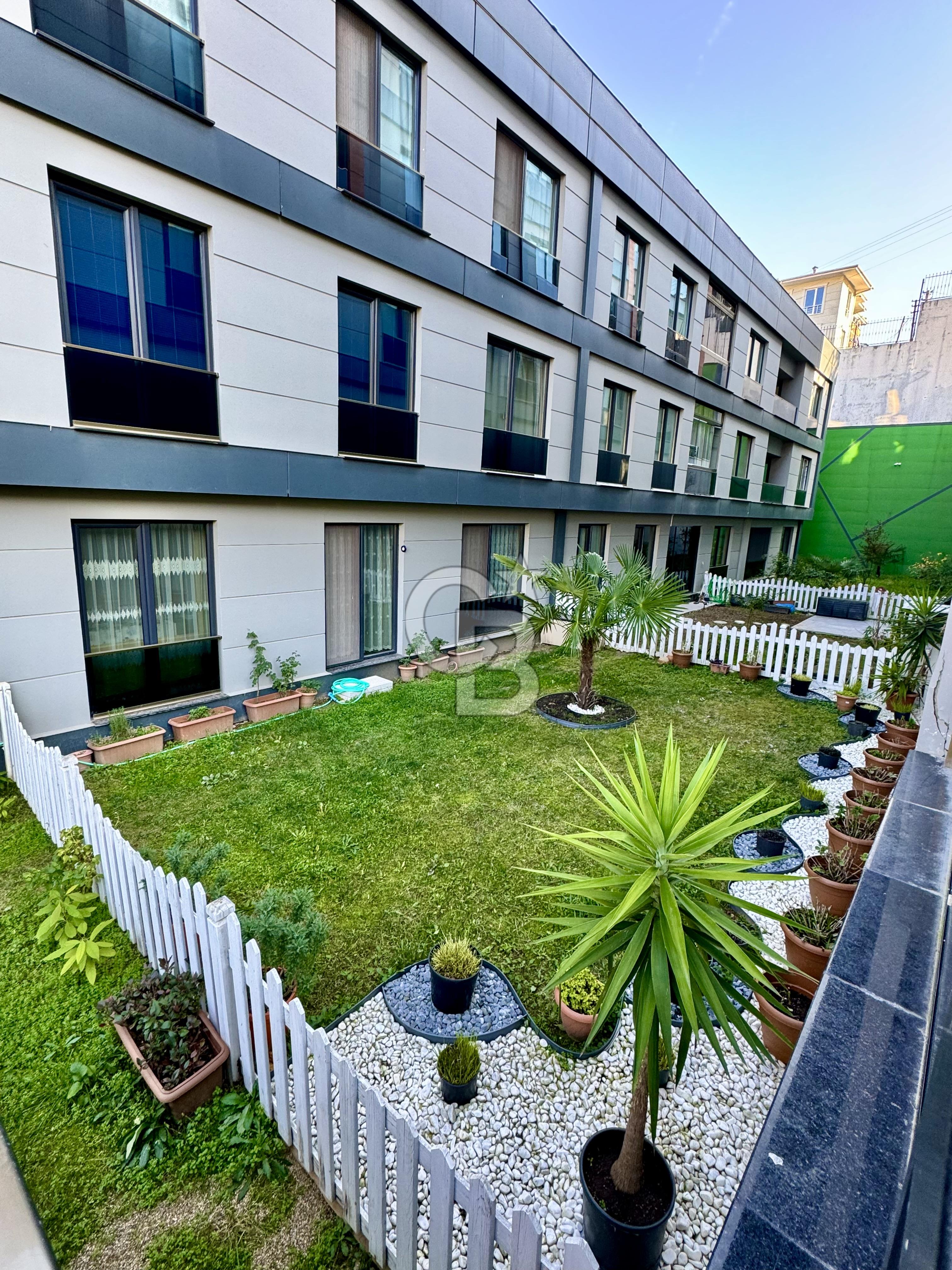 KOÇ CİTY HANZADE KONAKLARINDA MÜSTAKİL BAHÇE KULLANIMLI SATILIK 3+1 DAİRE