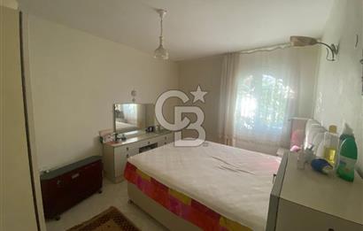 Urla Gülbahçede Deniz Manzaralı Satılık Villa
