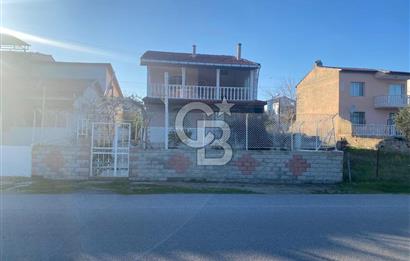 Urla Gülbahçede Deniz Manzaralı Satılık Villa