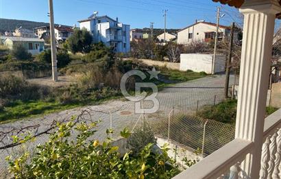 Urla Gülbahçede Deniz Manzaralı Satılık Villa