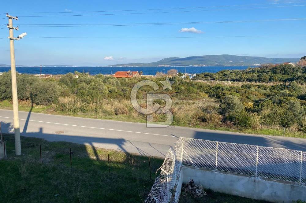 Urla Gülbahçede Deniz Manzaralı Satılık Villa