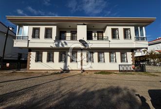 Cunda nın En Geniş ve Ferah Villası