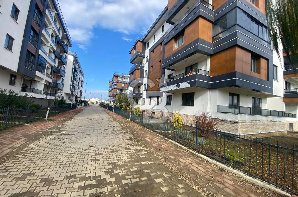 LAPSEKİ IHLAMUR SİTESİNDE SATILIK 3+1 DAİRE 