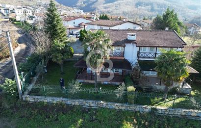 BAHÇECİK EVLERİNDE EŞYALI DENİZ M. 3+1 200 M2 HAVUZLU KÖŞE VİLLA