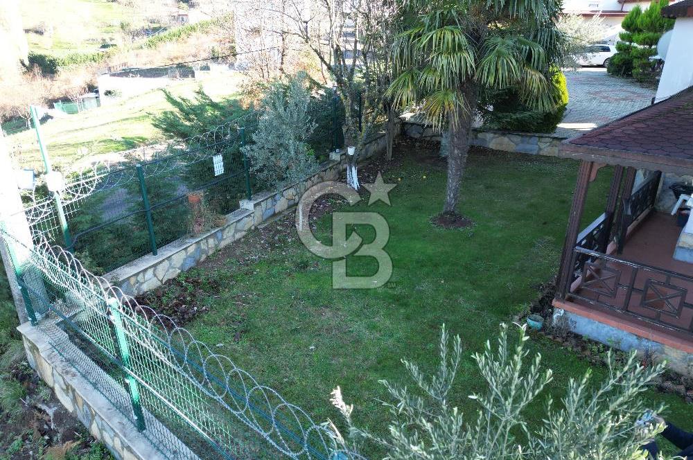 BAHÇECİK EVLERİNDE EŞYALI DENİZ M. 3+1 200 M2 HAVUZLU KÖŞE VİLLA