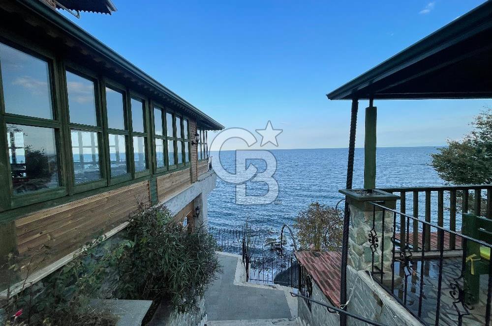 TRABZON'DA DENİZE SIFIR SATILIK TİCARİ + KONUT MÜLKÜ