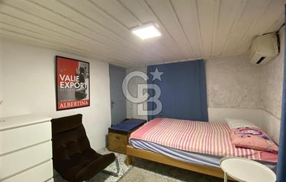 Ayvalık ın Kalbinde Satılık Taş Ev
