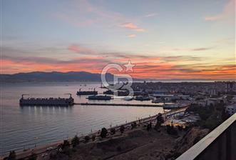 Bayraklı Turan'da Panoramik Deniz Manzaralı 2+1 Satılık Daire