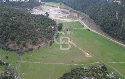 Karaburun Küçükbahçe'de Yerleşim Alanında 12.377 m2 Tarla
