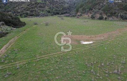 Karaburun Küçükbahçe'de Yerleşim Alanında 12.377 m2 Tarla
