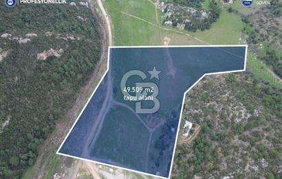 Karaburun Küçükbahçe'de Yerleşim Alanında 12.377 m2 Tarla