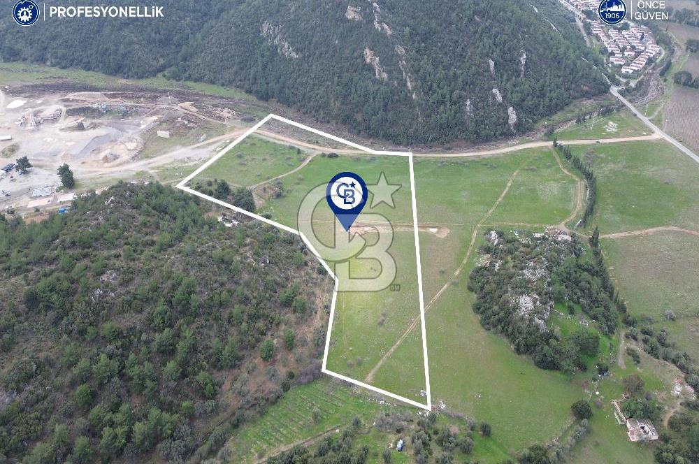 Karaburun Küçükbahçe'de Yerleşim Alanında 12.377 m2 Tarla