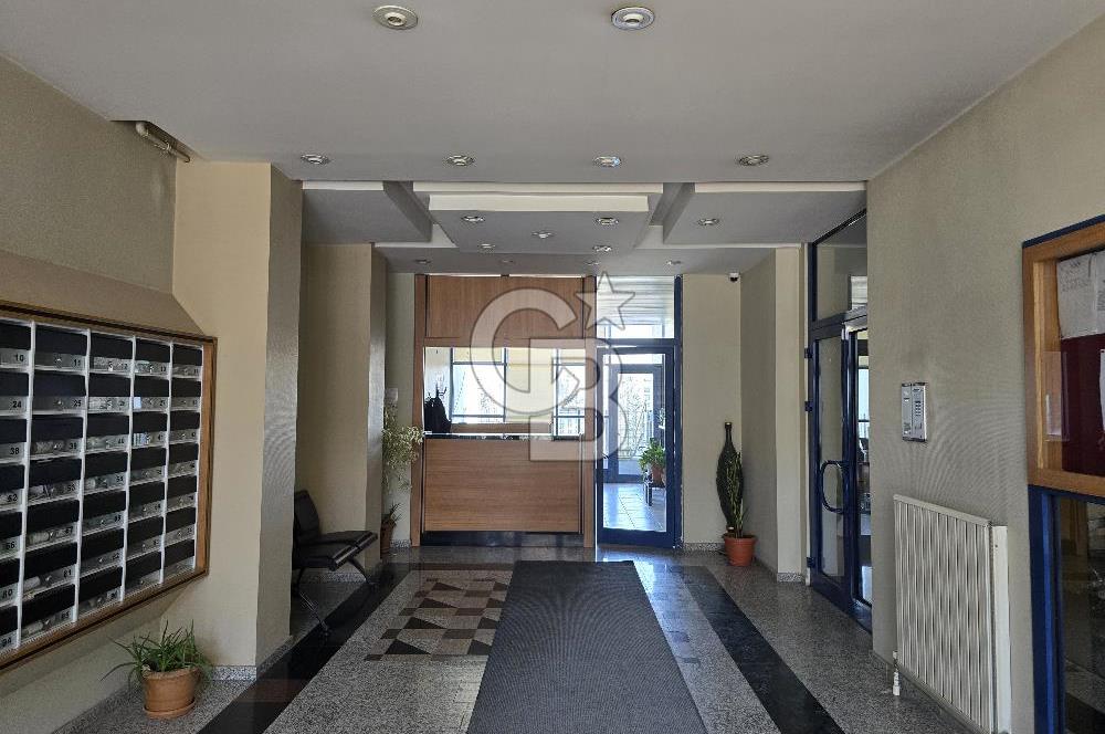 Dikmen Caddesi Stüdyo Evleri’nde Muhteşem Ankara Manzaralı Eşyalı 1+1 Daire