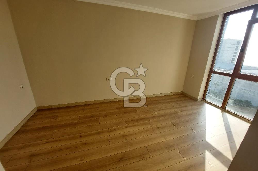 Pendik Portre Sahil boş deniz manzaralı satılık 3+1 daire