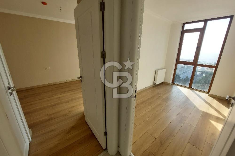 Pendik Portre Sahil boş deniz manzaralı satılık 3+1 daire