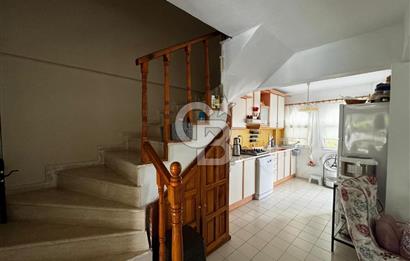 Havuzlu Site İçerisinde 3+1 Verandalı Bahçeli Villa