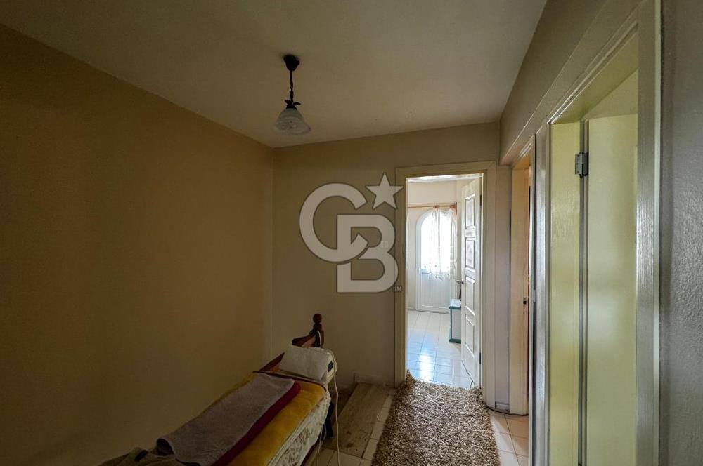 Havuzlu Site İçerisinde 3+1 Verandalı Bahçeli Villa