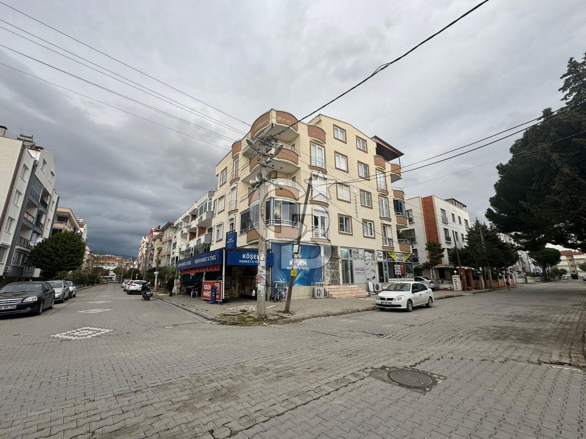 AKÇAY İKİZÇAY'DA, CADDE ÜSTÜNDE, 2 KATLI, 80 m² SATILIK DÜKKAN