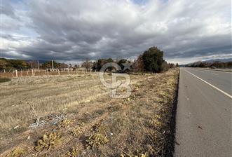 Tavas Kızılcabölük Ana Yol Üzeri 697 M² Satılık Arsa 