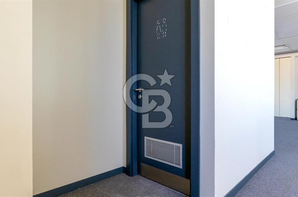Folkart Towers' da, 645 m², Deniz Manzaralı,43.kat, Kiralık Ofis