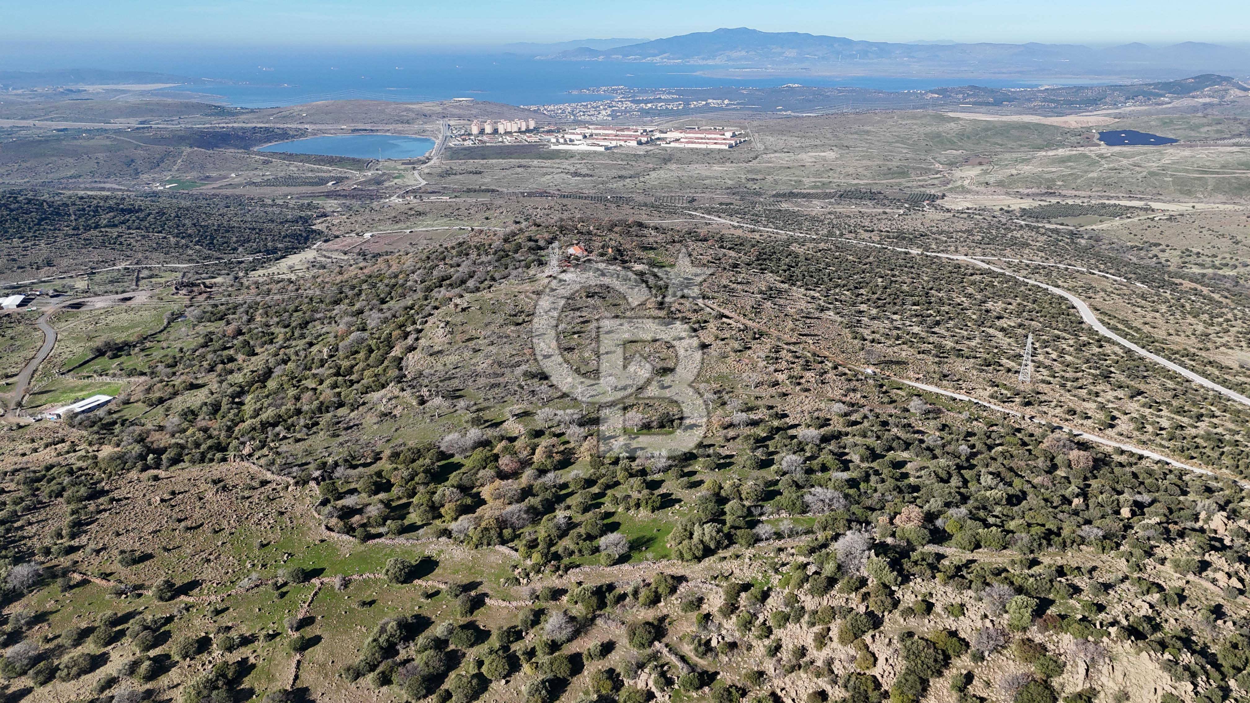 İzmir, Aliağa, Kapukaya da 36.129 m2 Satılık Koruluk