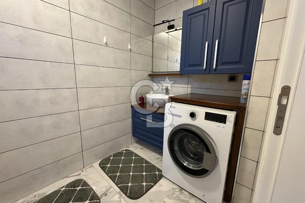 Urla İçmeler'de Denize Nazır Müstakil Havuzlu Satılık Taş Villa