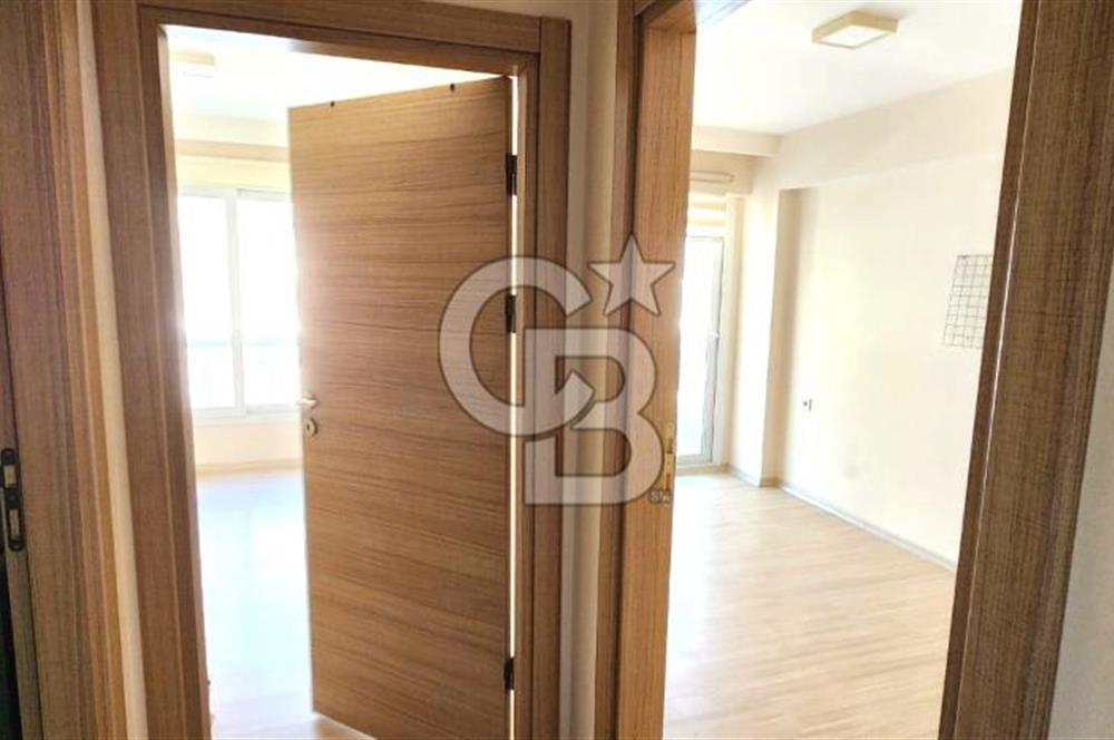 SEYREK DE ÜNİVERSİTE YAKINI SATILIK GENİŞ 2+1 DAİRE