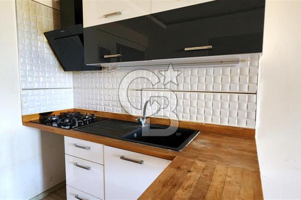 SEYREK DE ÜNİVERSİTE YAKINI SATILIK GENİŞ 2+1 DAİRE
