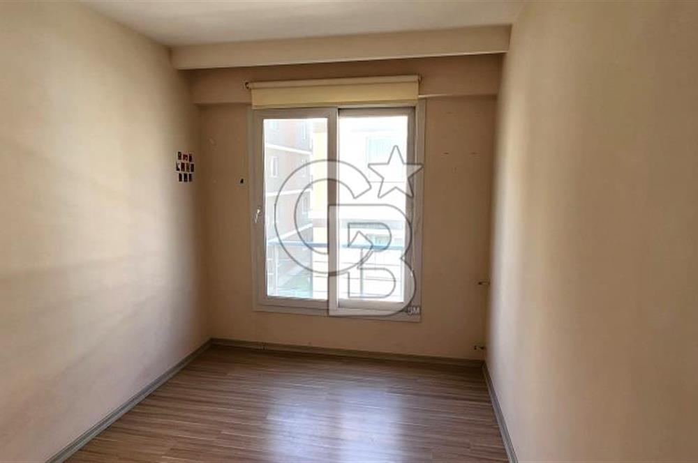 SEYREK DE ÜNİVERSİTE YAKINI SATILIK GENİŞ 2+1 DAİRE