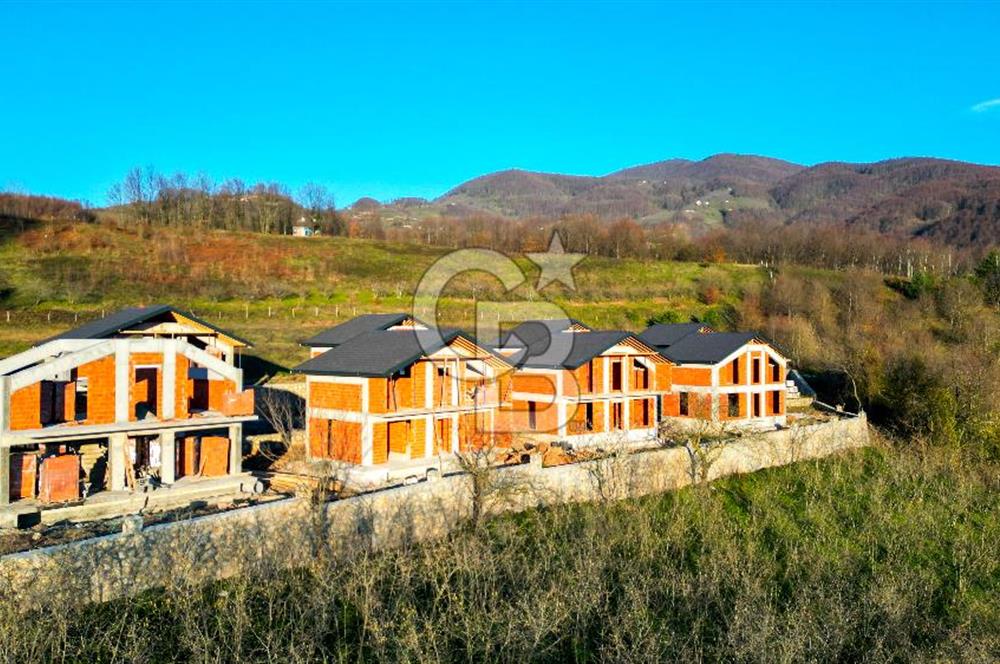 Sakarya Akyazı Şerefiye Köyü Satılık Villa