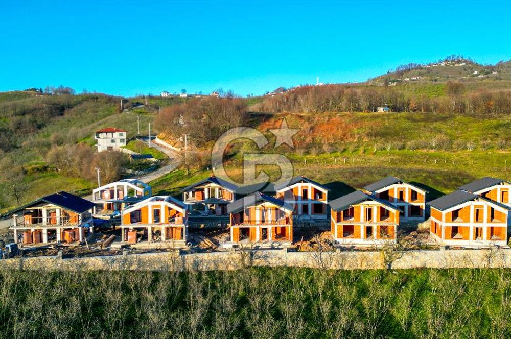 Sakarya Akyazı Şerefiye Köyü Satılık Villa