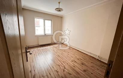 BAĞLARBAŞI CADDESİ'NDE 3+1 KİRALIK DAİRE