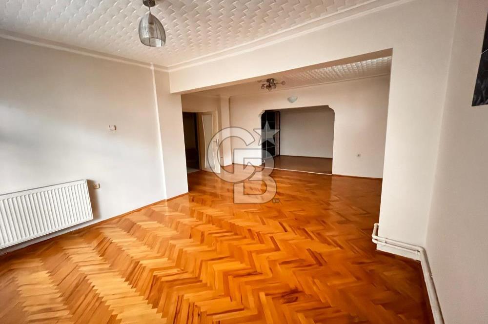 BAĞLARBAŞI CADDESİ'NDE 3+1 KİRALIK DAİRE