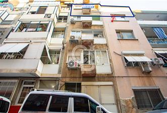 Karşıyaka Alaybey de Merkezi Konumlu Daire