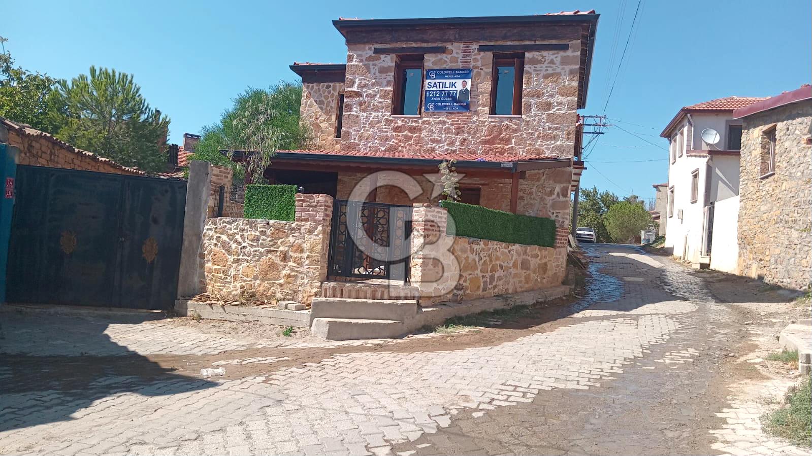 Balıkesir Burhaniye Pelitköy'de Satılık Taş Ev