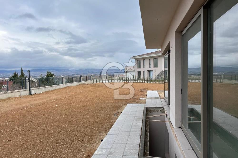 CB VİZYONDAN MORA MANZARA EVLERİNDEN SATILIK VİLLA