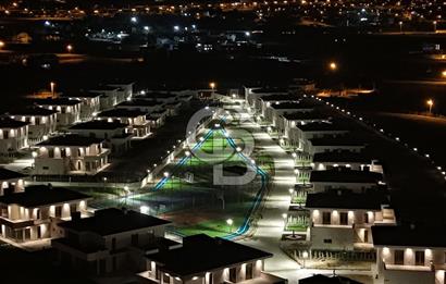 CB VİZYONDAN MORA MANZARA EVLERİNDEN SATILIK VİLLA