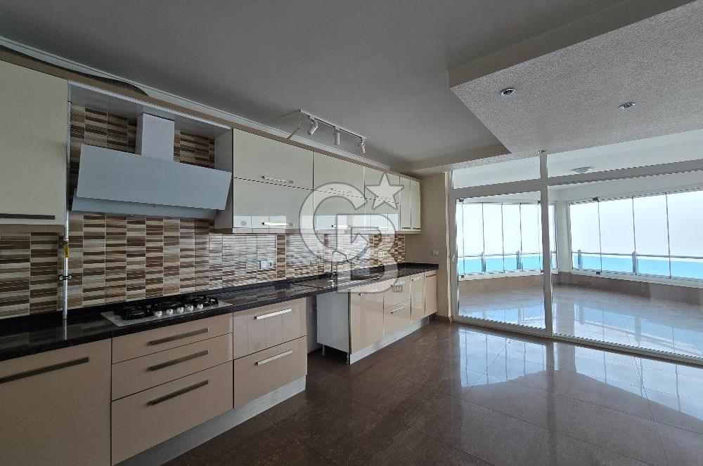 BAĞLICA'DA SİTE İÇİNDE 5+1 NET 235 m2 LÜKS KİRALIK DAİRE